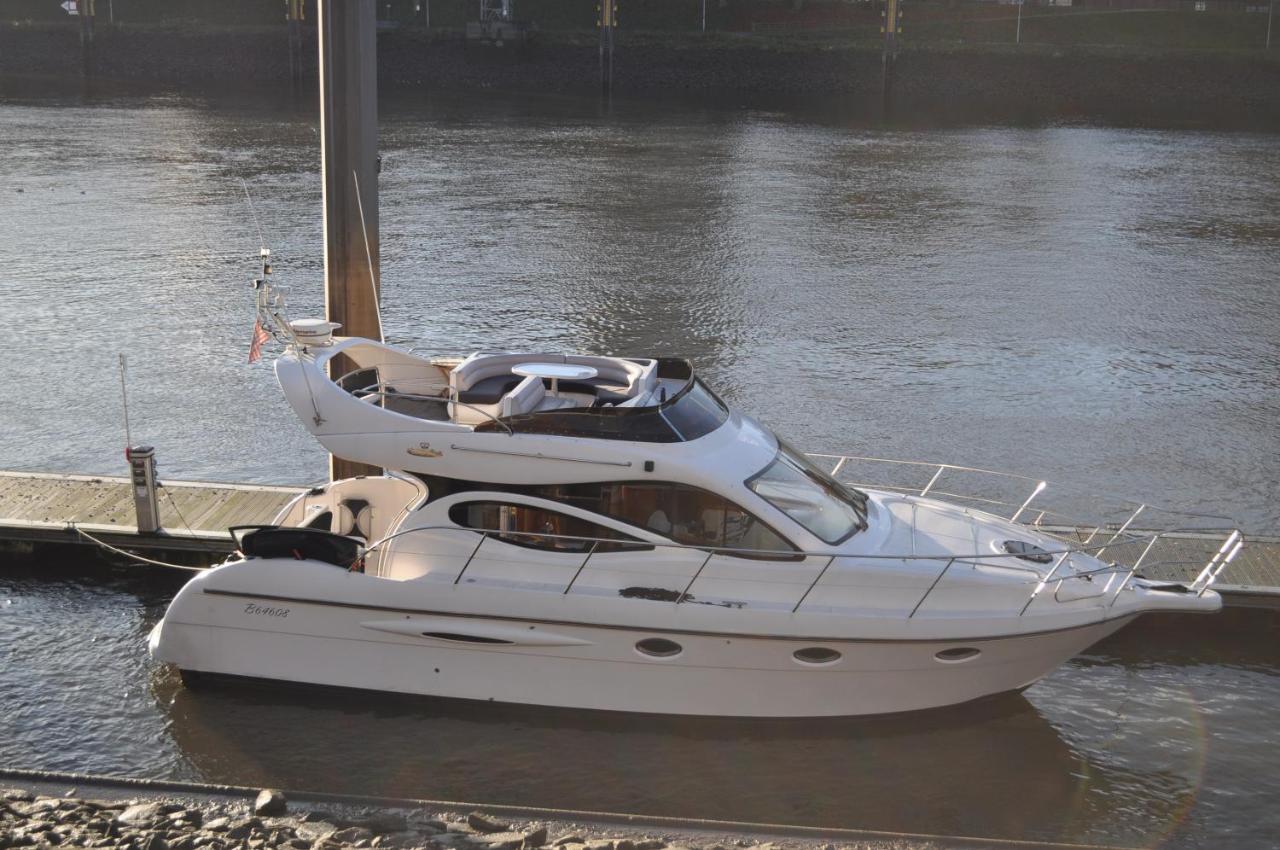 Botel Luxus Yacht Lady Jane City überseestadt *