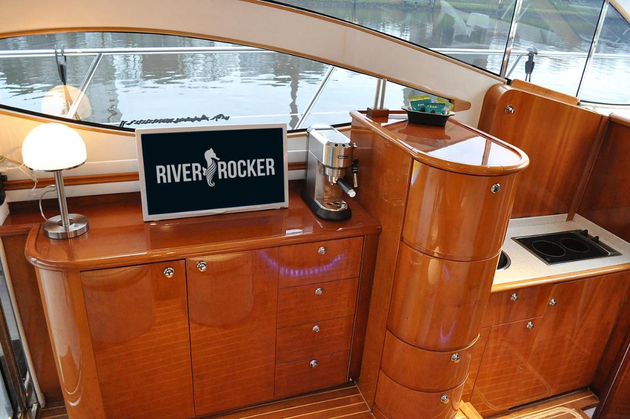 Luxus Yacht Lady Jane City Uberseestadt Botel